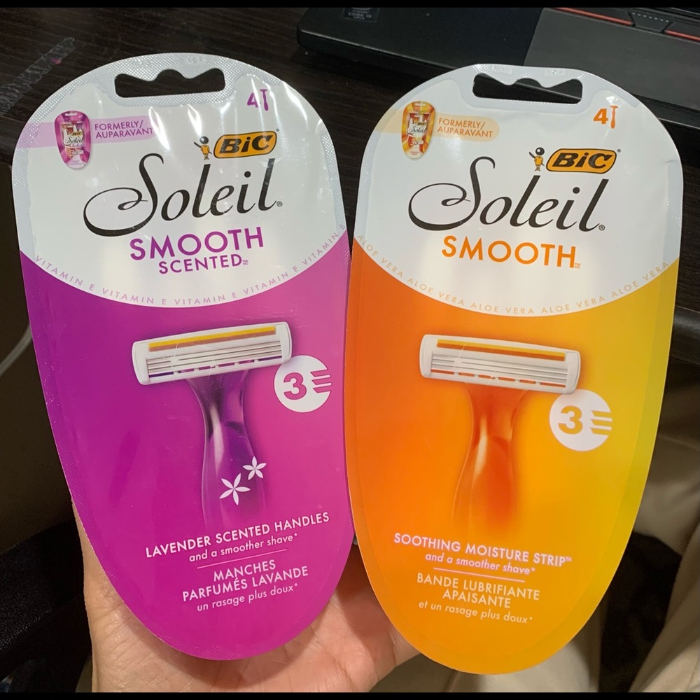 2*Bic Soleil Smooth Razors Bundle